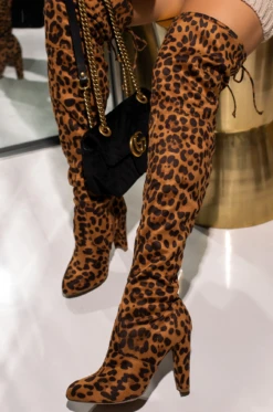 Legend AMAYA01 - LEOPARD