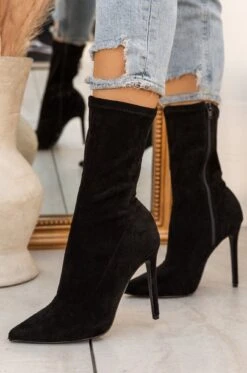 ESTELLA - BLACK SUEDE