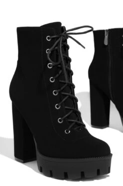 LATAVIA4 - BLACK NUBUCK -Clarks Shop latavia4 blknub 1ab966c3 ec7f 4dfd bef9 cec7c66cdc8f