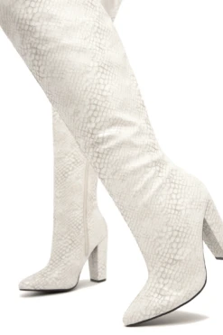 JP. PROFOUND18 - WHITE SNAKE -Clarks Shop profoun18whtsnk2